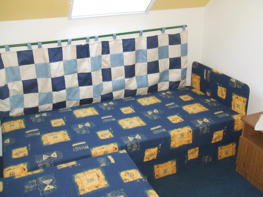 Feherszeker Apartmanok Abádszalók Δωμάτιο φωτογραφία